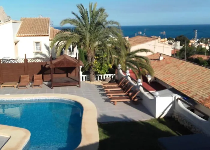 Villa Belucra,10p,seaview,jacuzzi,pool